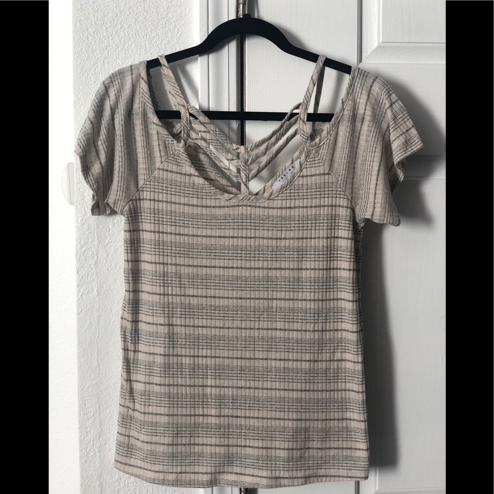 Shortsleeved Top with Front Cutout